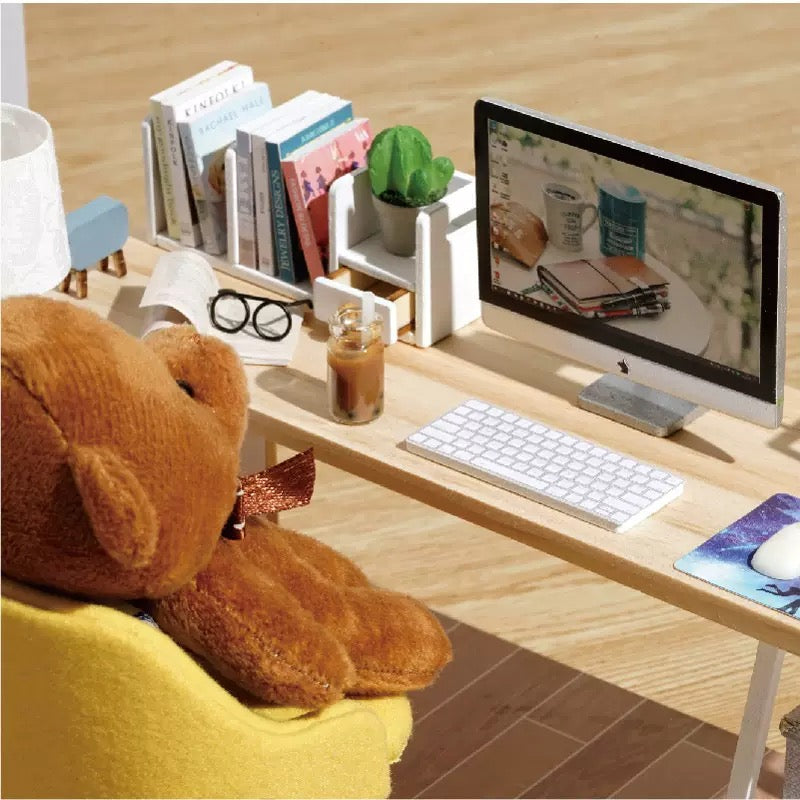 Funpuz Sunlit Study DIY Miniature House