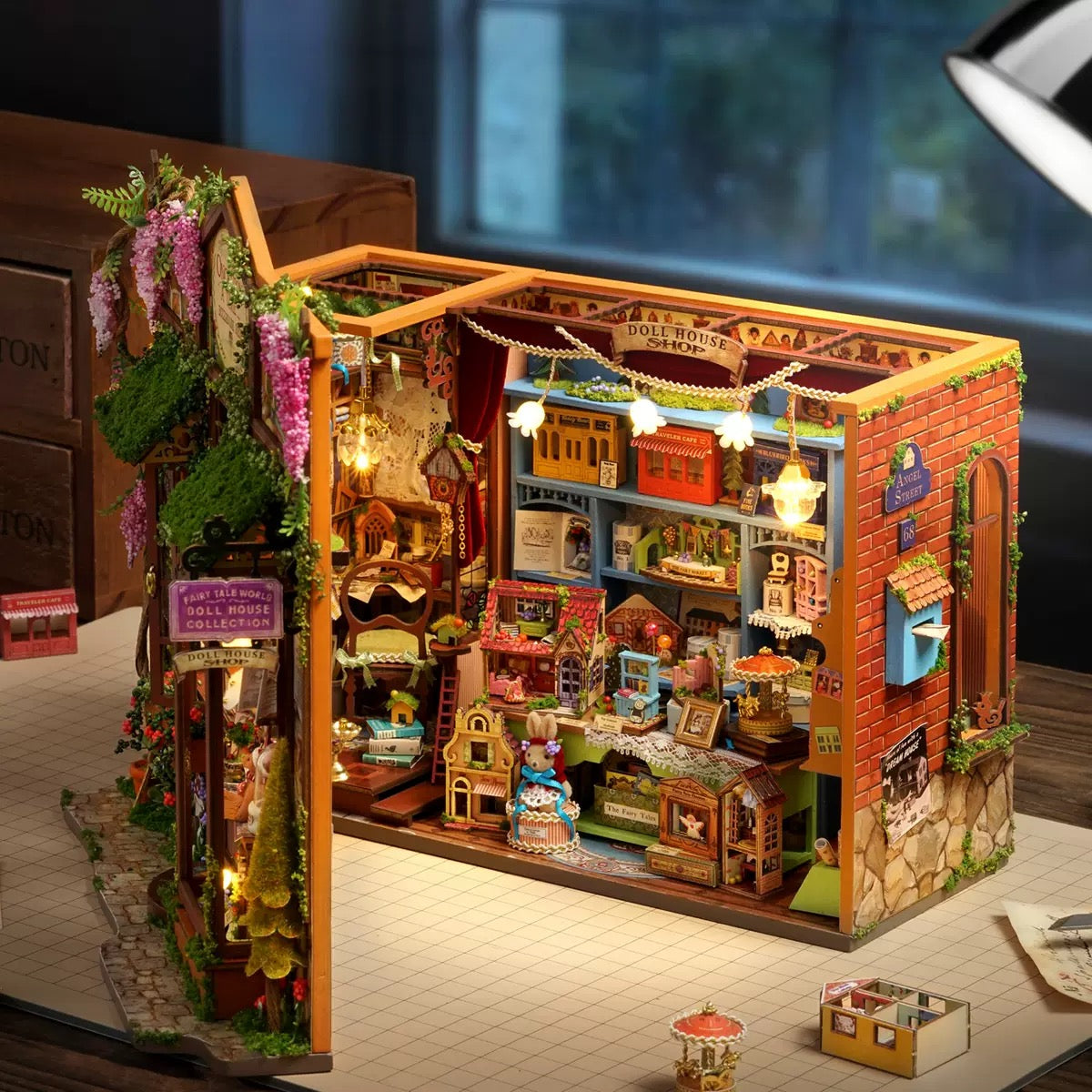 Funpuz Fairytale Kingdom Curiosity House DIY Miniature House