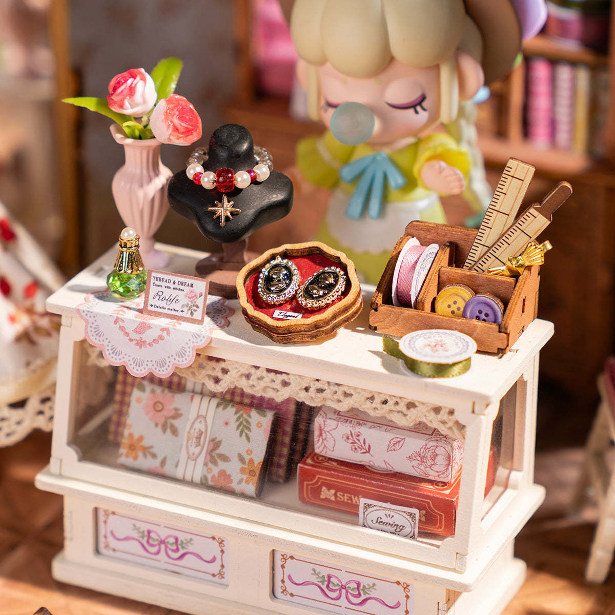 Funpuz DIY Miniature House - Elsa's Tailoring