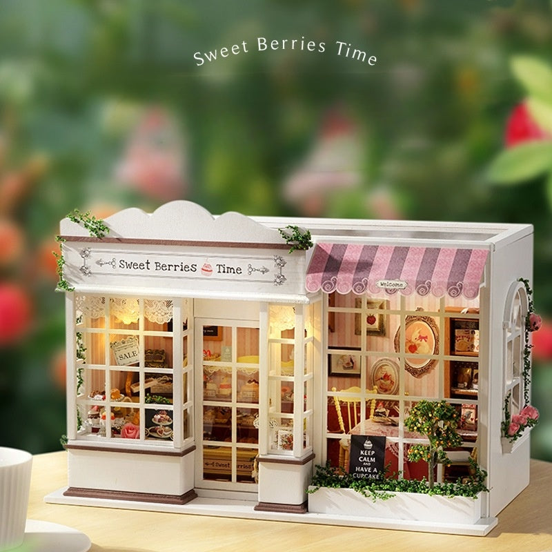 Funpuz Sweet Berry Time DIY Miniature House