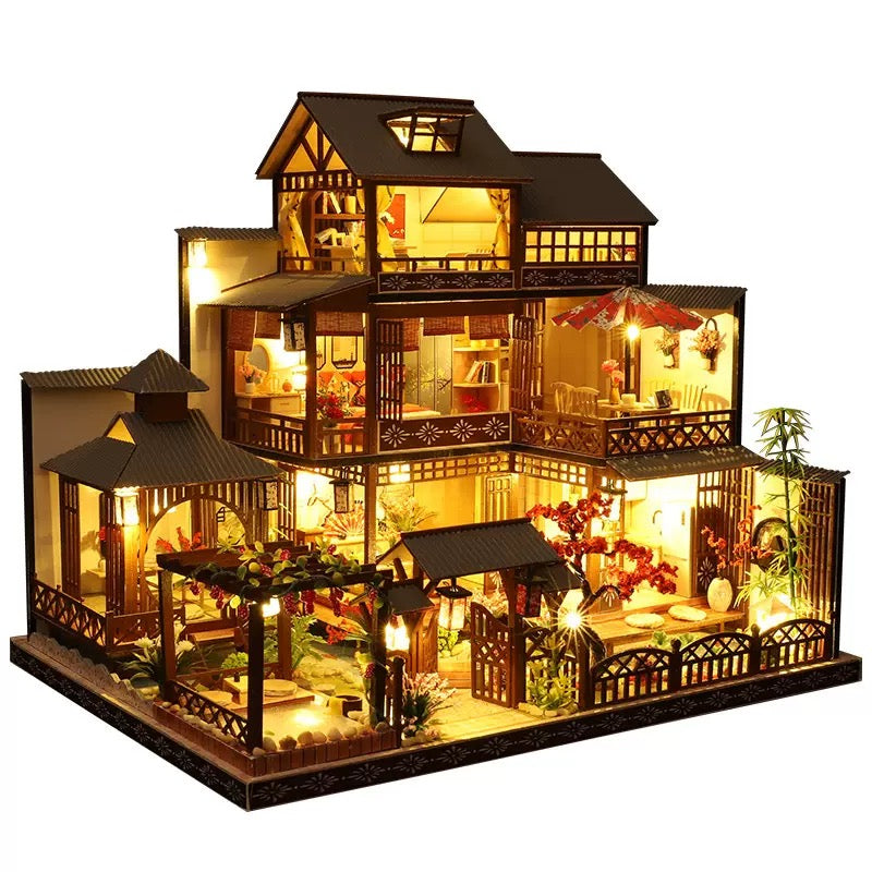 Funpuz Elegant Spring Courtyard DIY Miniature House