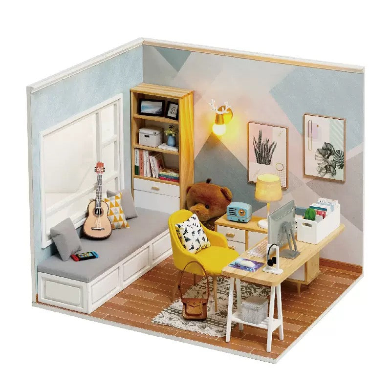 Funpuz Sunlit Study DIY Miniature House