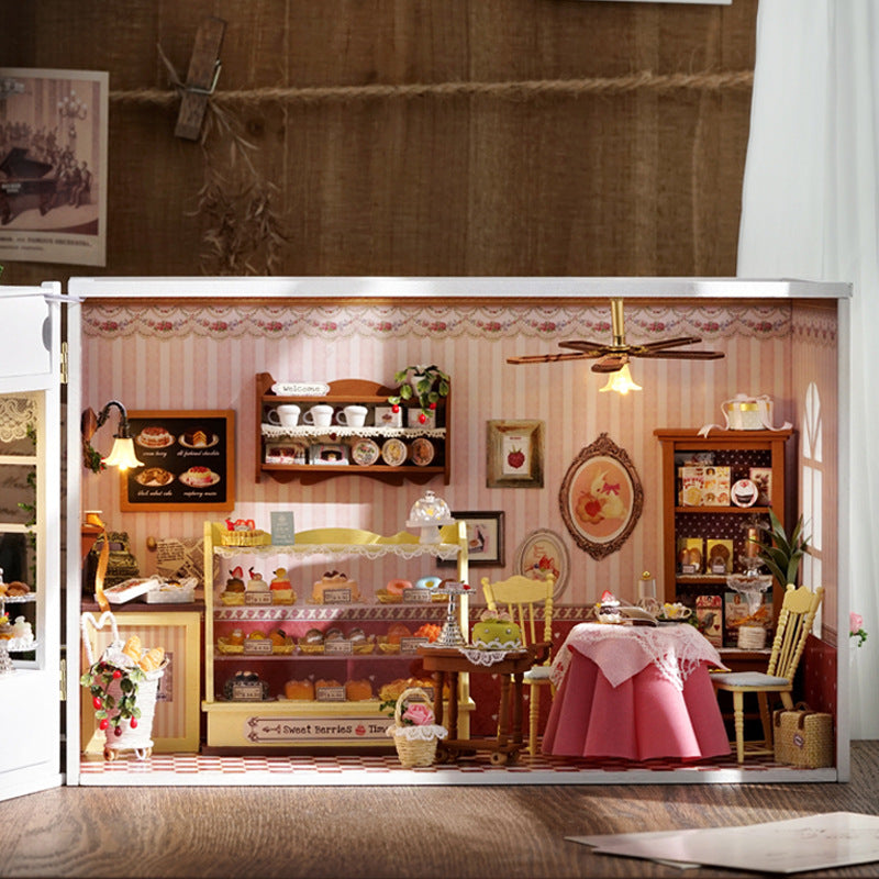 Funpuz Sweet Berry Time DIY Miniature House