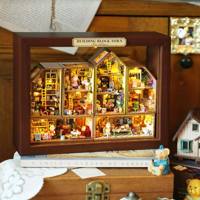Funpuz Building Block Town DIY Miniature House