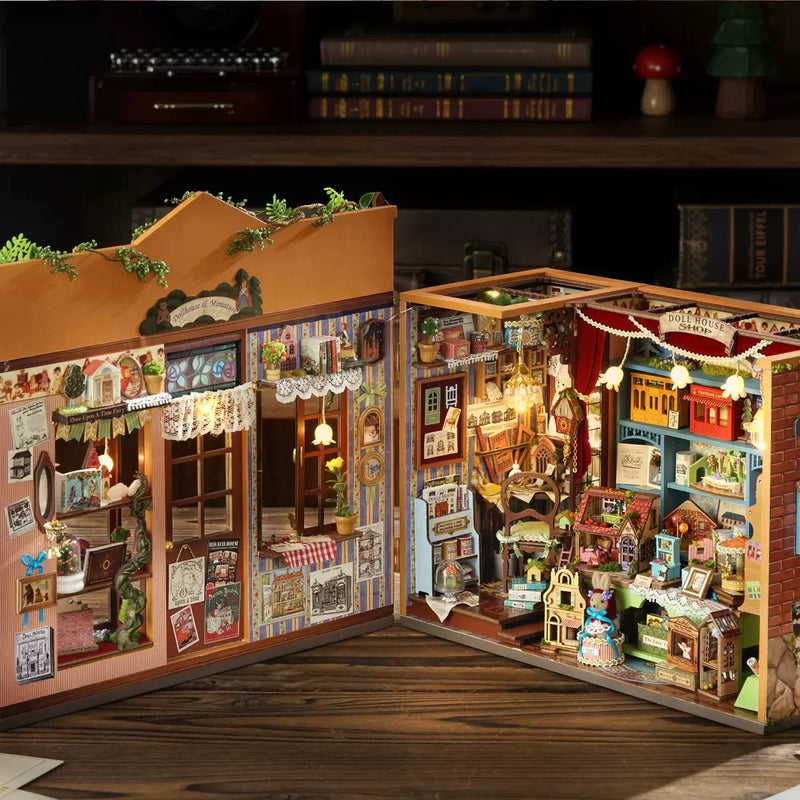 Funpuz Fairytale Kingdom Curiosity House DIY Miniature House